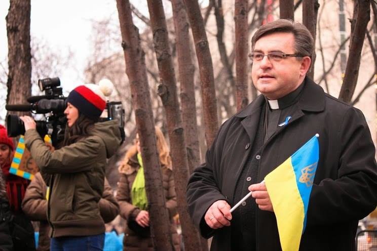 Українці в Канаді поставили хрест на Президенті (ФОТО), фото-11 Українці в Канаді поставили хрест на Президенті (ФОТО), фото-11