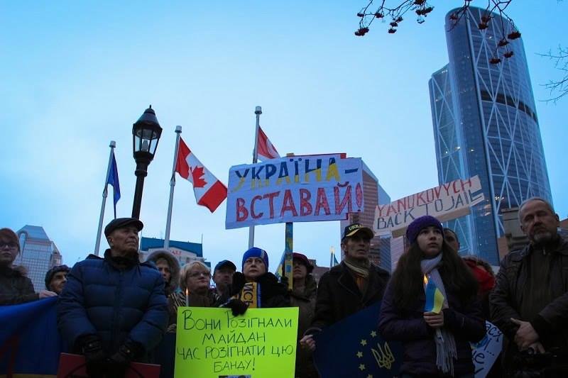 Українці в Канаді поставили хрест на Президенті (ФОТО), фото-3 Українці в Канаді поставили хрест на Президенті (ФОТО), фото-3