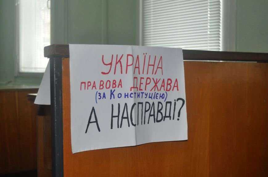 Запорожских журналистов не пустили на суд по делу Анатолия..., фото-2 Запорожских журналистов не пустили на суд по делу Анатолия Шевченко, фото-2