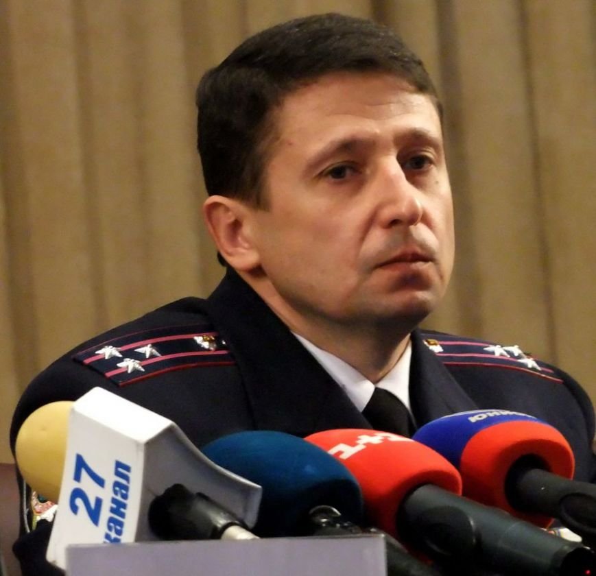 В Донецке представили нового начальника областной милиции (фото, видео) (фото) - фото 2 В Донецке представили нового начальника областной милиции (фото, видео) (фото) - фото 2