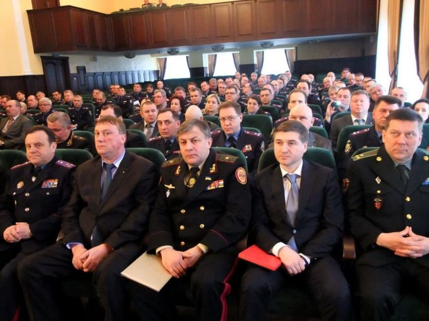 В Донецке представили нового начальника областной милиции (фото, видео) (фото) - фото 6 В Донецке представили нового начальника областной милиции (фото, видео) (фото) - фото 6