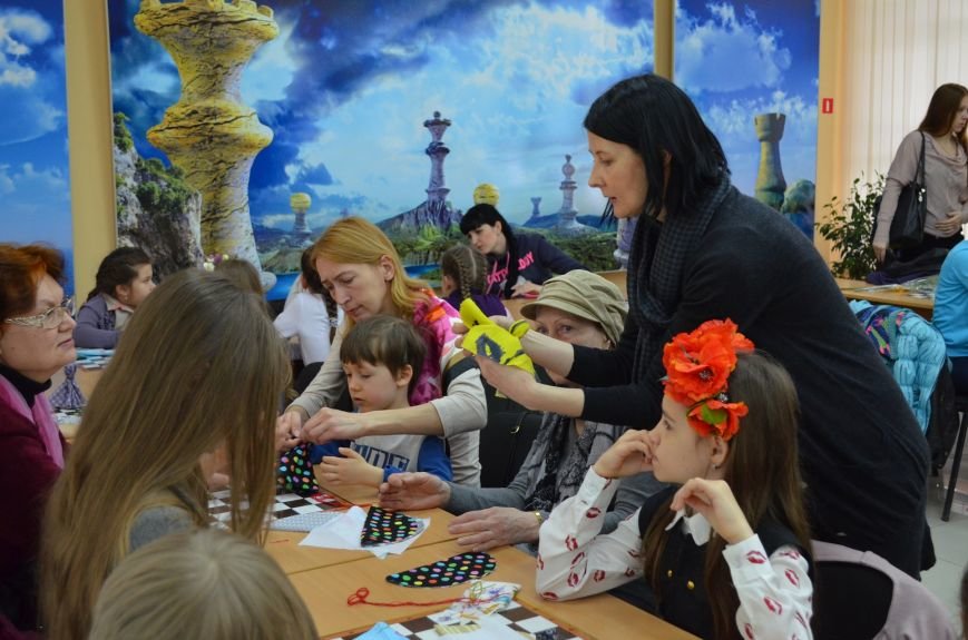 Куклы-обереги научились сегодня делать в Таганроге, фото-3