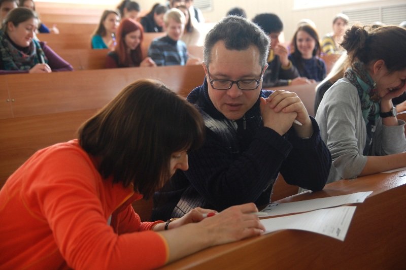 В Белгороде «Тотальный диктант» писали 102 человека (фото) - фото 3 В Белгороде «Тотальный диктант» писали 102 человека (фото) - фото 3
