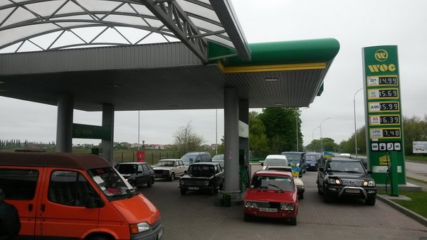 На Тернопільщині відбувся попереджувальний пікет проти підн..., фото-3 На Тернопільщині відбувся попереджувальний пікет проти підняття цін на бензин (фото), фото-3