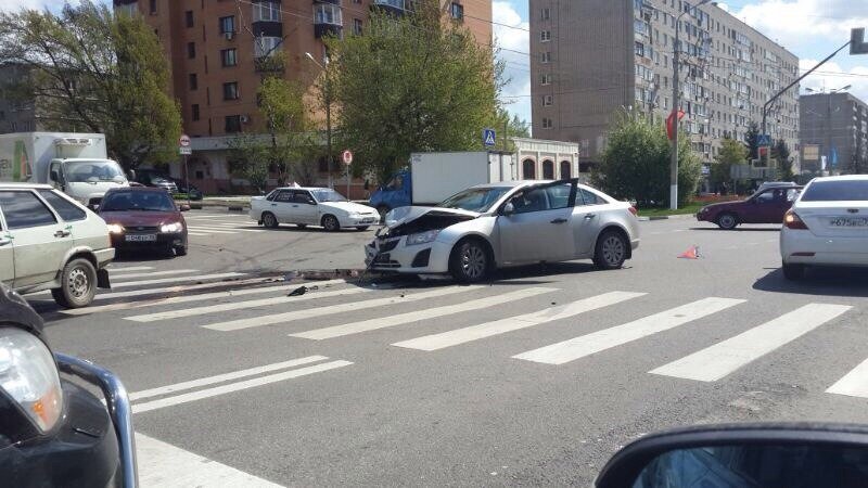 Перекресток домодедово. Перекресток в г Домодедово. Перекресток Каширское шоссе 65. ДТП В Домодедово на Каширском шоссе. Каширское шоссе 26 перекресток.