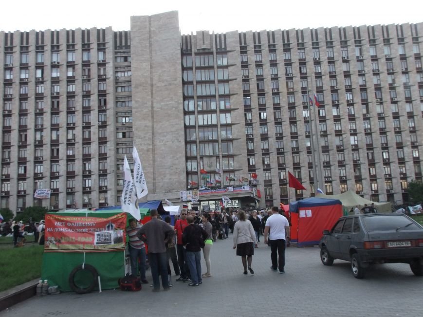 В ДНР объявили о том, что выборов президента 25 мая в респу..., фото-2 В ДНР объявили о том, что выборов президента 25 мая в республике не будет, так как Украина - это соседнее государство (ФОТО), фото-2