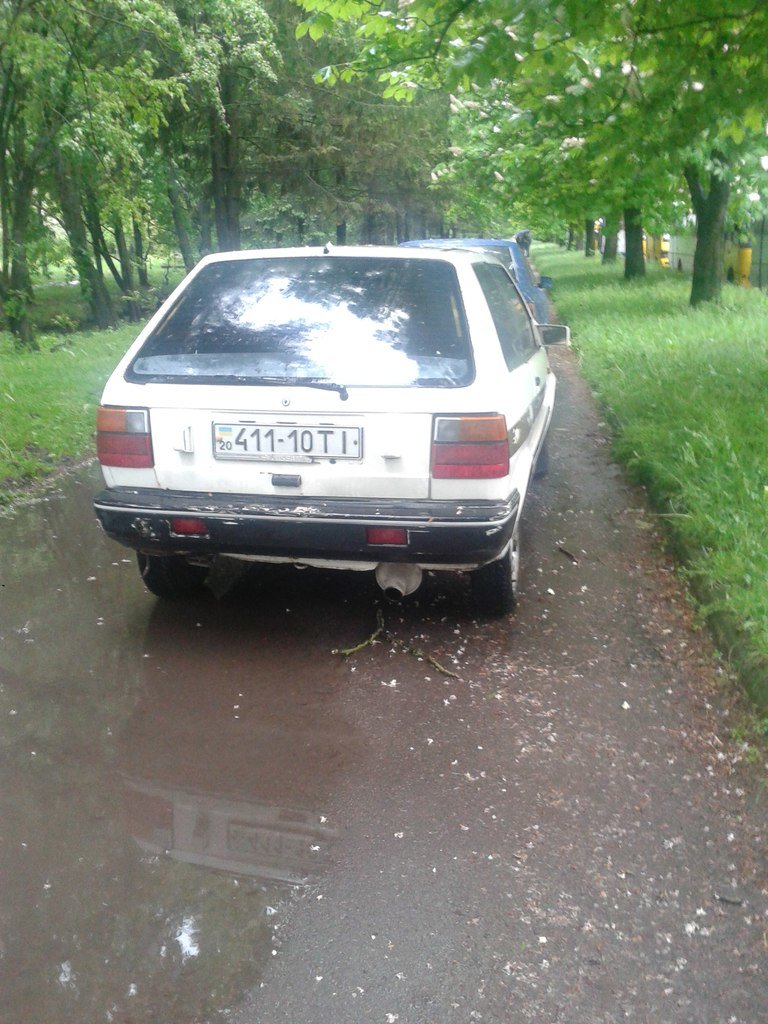 У Тернополі водії паркуються посеред тротуару (фото), фото-2 У Тернополі водії паркуються посеред тротуару (фото), фото-2
