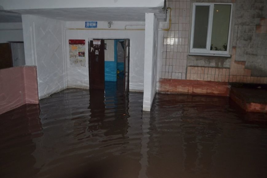 Вчора Тернопіль перетворився на Венецію (фото), фото-1 Вчора Тернопіль перетворився на Венецію (фото), фото-1