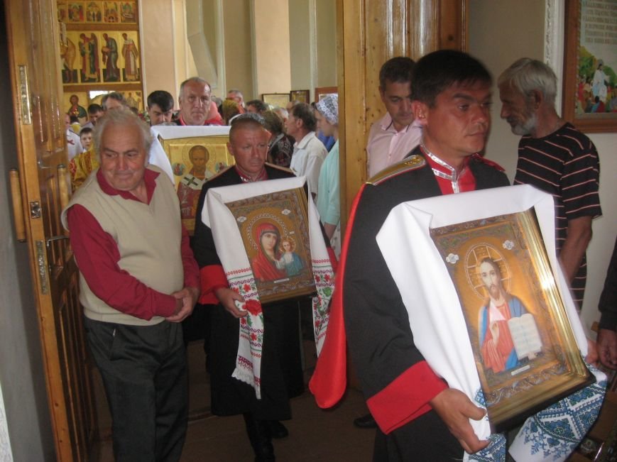 Престольный праздник в Свято-Никольском храме села Великов..., фото-3 Престольный праздник в Свято-Никольском храме села Великовечного, фото-3