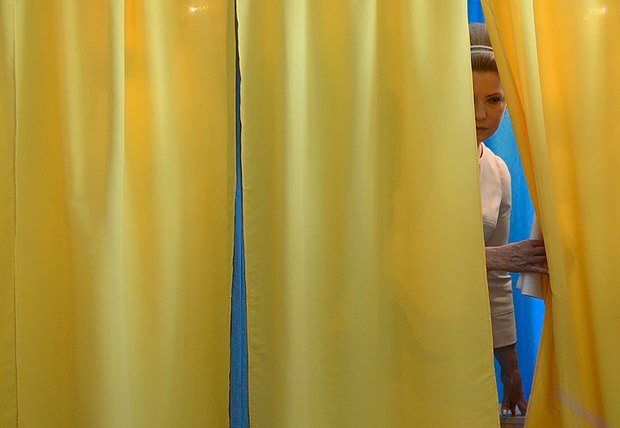 Тимошенко косить під Одри Хепберн. У екс-прем’єрки новий с..., фото-2 Тимошенко косить під Одри Хепберн. У екс-прем’єрки новий стиль (ФОТО, ВІДЕО), фото-2