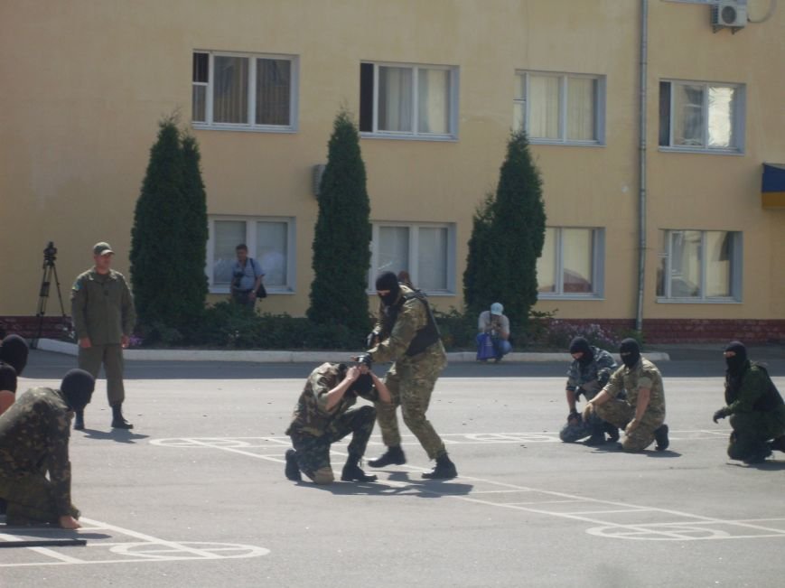 Бойцы батальона патрульной службы особого назначения «Киро..., фото-17 Бойцы батальона патрульной службы особого назначения «Кировоград» приняли присягу (фото), фото-17