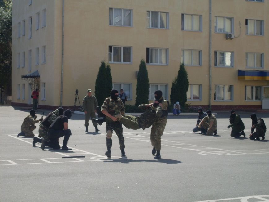 Бойцы батальона патрульной службы особого назначения «Киро..., фото-16 Бойцы батальона патрульной службы особого назначения «Кировоград» приняли присягу (фото), фото-16