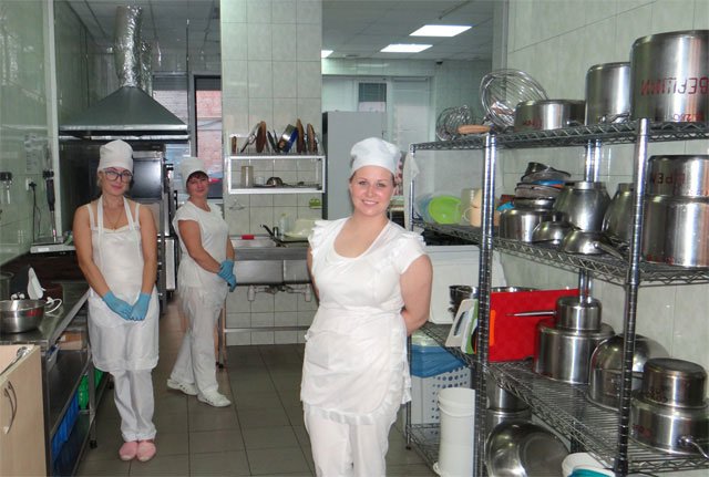 Ольга Фреймут знову побувала у Вінниці та нагородила «Цукерню», фото-4 Ольга Фреймут знову побувала у Вінниці та нагородила «Цукерню», фото-4