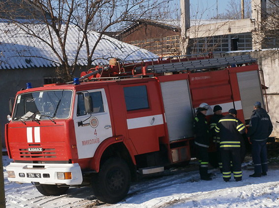 Пиротехники ищут бомбу в здании николаевского автовокзала (ФОТО) (фото) - фото 3 Пиротехники ищут бомбу в здании николаевского автовокзала (ФОТО) (фото) - фото 3