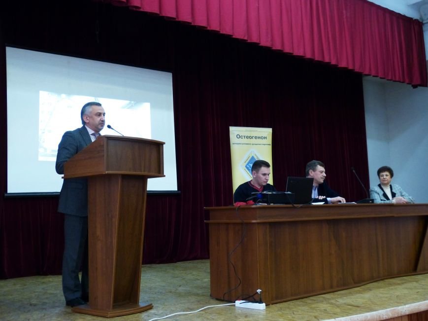 В Запорожской областной больнице прошла конференция ассоциации орто... В Запорожской областной больнице прошла конференция ассоциации ортопедов (ФОТО) (фото) - фото 1