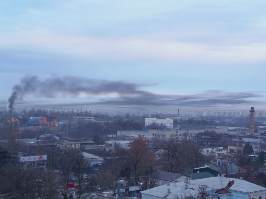 Заводы симферополя. Заводы в Симферополе. Симферопольский завод пластмасс. Симферополь пластмассовый завод. Симферополь заброшенный завод пластмасс.