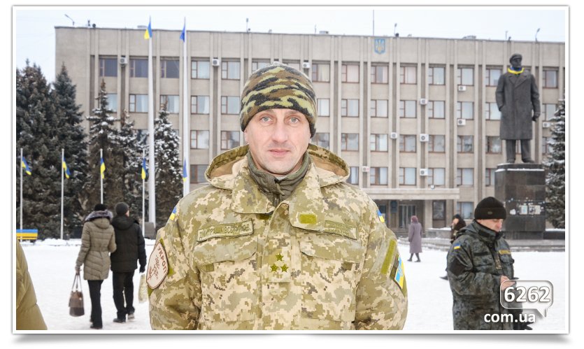В Славянске на центральной площади устроили концерт для военных (фо... В Славянске на центральной площади устроили концерт для военных (фото) - фото 9