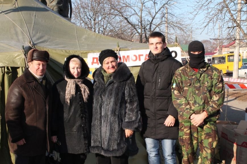 Дорожники Кіровоградщини зібрали для бійців АТО «гостинці»..., фото-8 Дорожники Кіровоградщини зібрали для бійців АТО «гостинці» (фото), фото-8