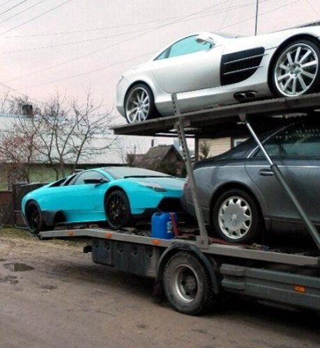 Фотофакт: в Гродно привезли 4 эксклюзивных автомобиля стоимостью ок... Фотофакт: в Гродно привезли 4 эксклюзивных автомобиля стоимостью около 1 млн. долларов (фото) - фото 4