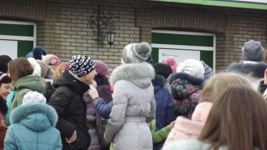Открытие Новогодней елки в Димитрове (фото) - фото 1 Открытие Новогодней елки в Димитрове (фото) - фото 1