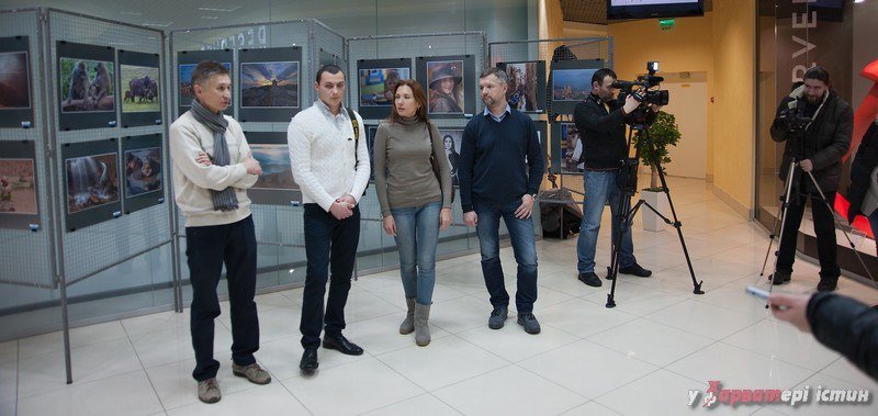 Звітна виставка фотоклубу «Простір фото»: «веселі бандерів..., фото-2 Звітна виставка фотоклубу «Простір фото»: «веселі бандерівці», що вміють показувати світ прекрасним, фото-2
