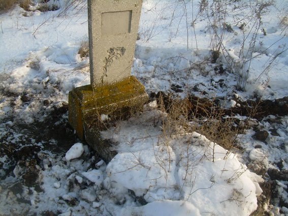 В Запорожской области задержали кладбищенских вандалов (ФОТО) (фото) - фото 1 В Запорожской области задержали кладбищенских вандалов (ФОТО) (фото) - фото 1