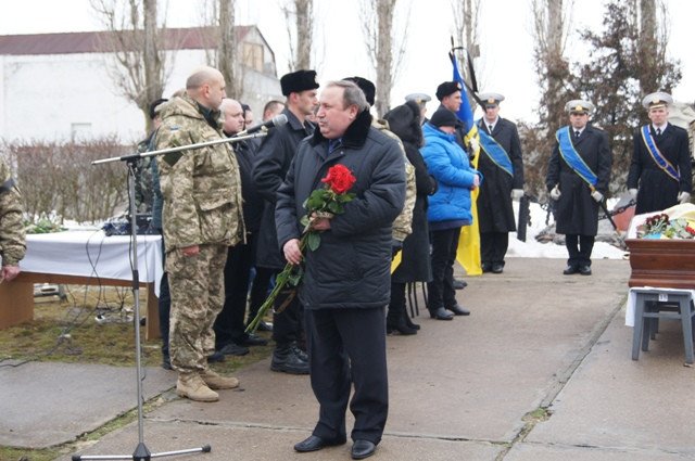 Николаевщина провела в последний путь командира «морских котиков» (... Николаевщина провела в последний путь командира «морских котиков» (ФОТО) (фото) - фото 3