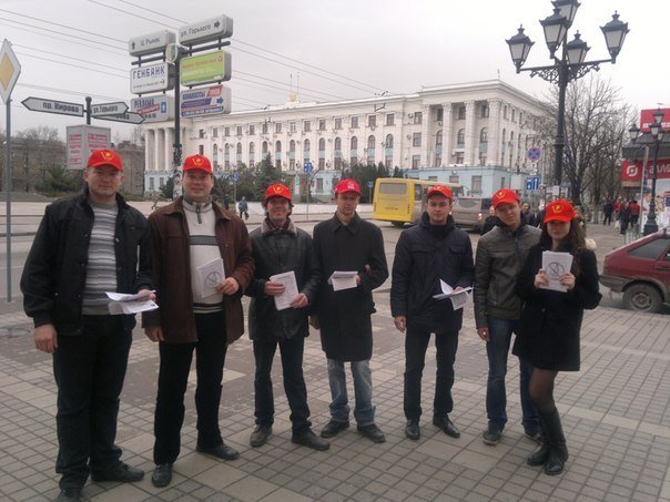 В День рождения водки симферопольцев спросили, как часто они употребляют алкоголь (ФОТО) (фото) - фото 1 В День рождения водки симферопольцев спросили, как часто они употребляют алкоголь (ФОТО) (фото) - фото 1