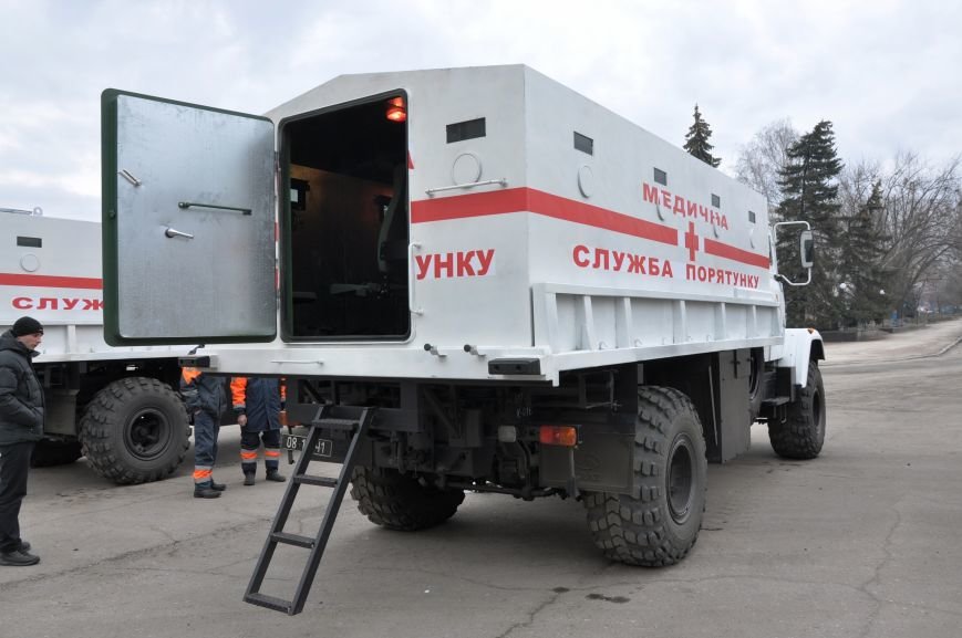 В Краматорск прибыли бронированные автомобили для вывоза л..., фото-2 В Краматорск прибыли бронированные автомобили для вывоза людей из горячих точек Донбасса, фото-2