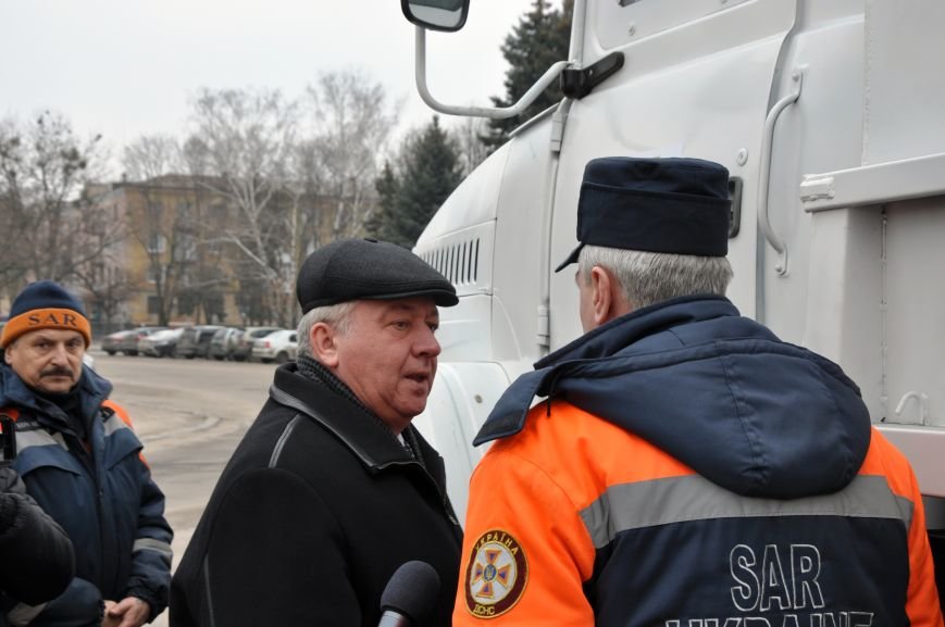 В Краматорск прибыли бронированные автомобили для вывоза л..., фото-4 В Краматорск прибыли бронированные автомобили для вывоза людей из горячих точек Донбасса, фото-4