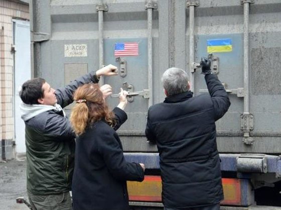 Гуманитарную помощь из США несмотря на все трудности, все же достав... Гуманитарную помощь из США несмотря на все трудности, все же доставили в Днепропетровские больницы (ФОТО) (фото) - фото 2