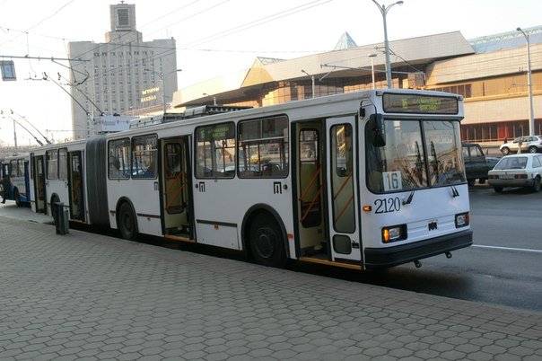 Львівські активісти запропонували придбати тролейбуси-секонд-хенд з... Львівські активісти запропонували придбати тролейбуси-секонд-хенд з Білорусі. Потрібні гроші (ФОТО) (фото) - фото 2
