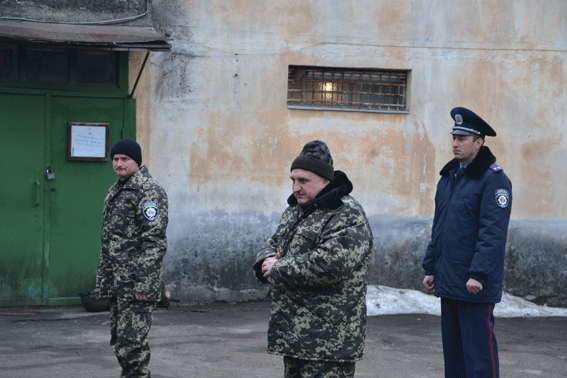 У Львові зустріли героїв: львів'яни, які побували на передовій у Де... У Львові зустріли героїв: львів'яни, які побували на передовій у Дебальцево повернулися додому (ФОТОРЕПОРТАЖ) (фото) - фото 8