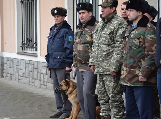 У Львові на залізничній станції шукали вибухівку (ФОТО, ВІДЕО) (фот... У Львові на залізничній станції шукали вибухівку (ФОТО, ВІДЕО) (фото) - фото 1