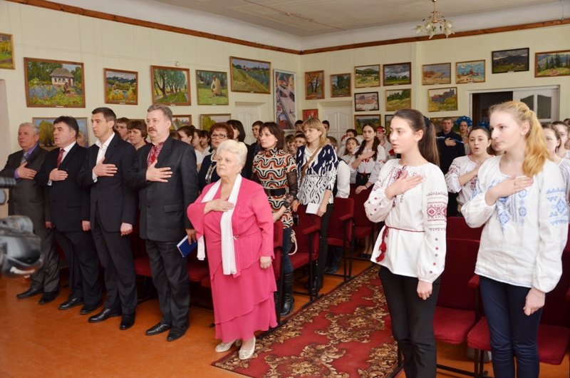 Ексклюзивний альбом презентували на батьківщині Кобзаря (фото) - фото 7 Ексклюзивний альбом презентували на батьківщині Кобзаря (фото) - фото 7