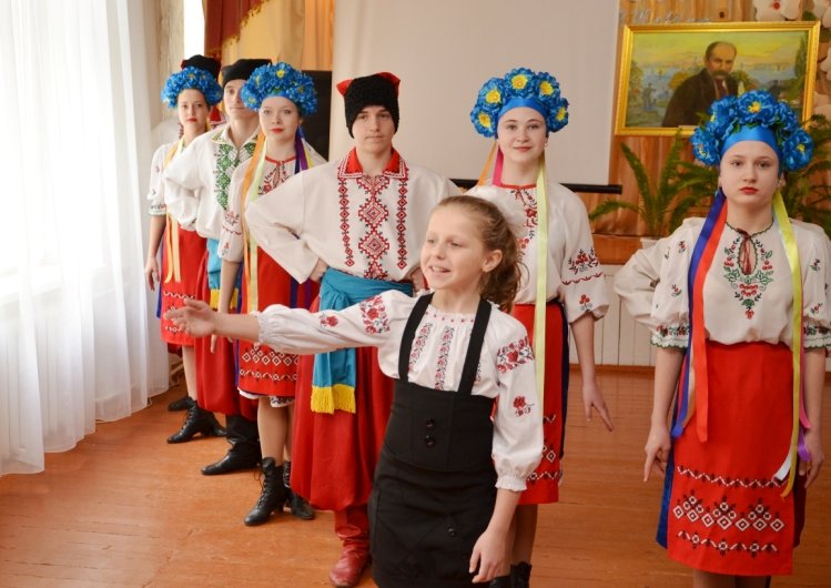 Ексклюзивний альбом презентували на батьківщині Кобзаря (фото) - фото 2 Ексклюзивний альбом презентували на батьківщині Кобзаря (фото) - фото 2