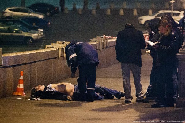 В Москве был убит известный оппозиционер Борис Немцов (ФОТО) (фото) - фото 1 В Москве был убит известный оппозиционер Борис Немцов (ФОТО) (фото) - фото 1