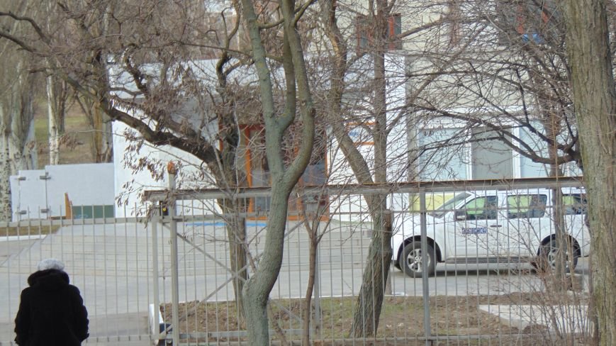 Перед офисом ОБСЕ марупольцы не ударили лицом в грязь (ФОТОФАКТ) (фото) - фото 1 Перед офисом ОБСЕ марупольцы не ударили лицом в грязь (ФОТОФАКТ) (фото) - фото 1