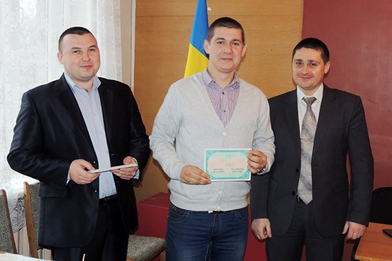 Дипломи Черкаського відділення Національної академії внутрішніх спр... Дипломи Черкаського відділення Національної академії внутрішніх справ вручено віпускникам (фото) - фото 2