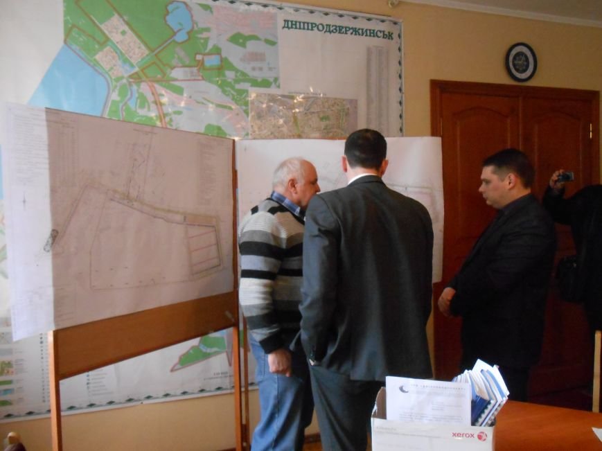 В Днепродзержинске свалку заменят специально оборудованным полигоно... В Днепродзержинске свалку заменят специально оборудованным полигоном (фото) - фото 3