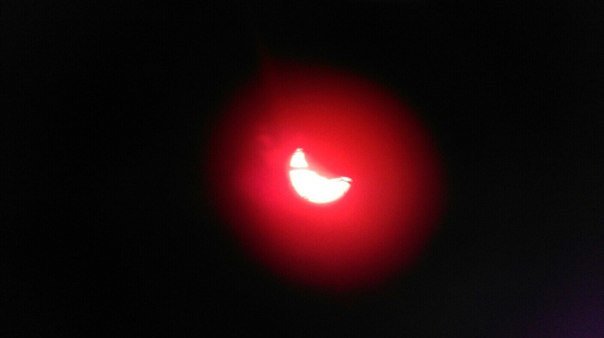Фотофакт: прямо сейчас гомельчане наблюдают солнечное затмение. Первые снимки астрономического явления уже на сайте 023.by, фото-15