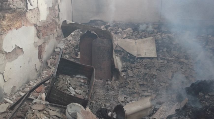 В Запорожской области из-за обогревателя без крыши над головой оста... В Запорожской области из-за обогревателя без крыши над головой осталась семья с маленьким ребенком (ФОТО) (фото) - фото 3