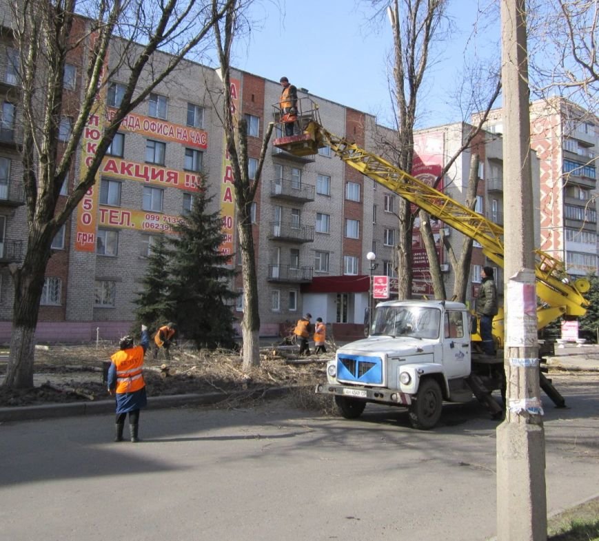Коммунальщики уверяют, что создали в Красноармейске «америк..., фото-3 Коммунальщики уверяют, что создали в Красноармейске «американский Белый дом» (ФОТО, ВИДЕО), фото-3