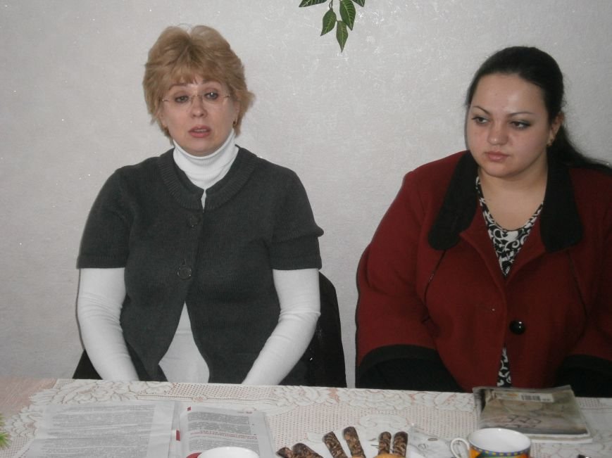 С подопечными Димитровского терцентра социального обслуживания встр... С подопечными Димитровского терцентра социального обслуживания встретились медики (фото) - фото 1
