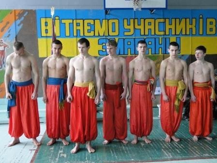 В Днепродзержинске учащиеся ПТУ соревновались в игре «Сокол» («Джур... В Днепродзержинске учащиеся ПТУ соревновались в игре «Сокол» («Джура») (фото) - фото 2