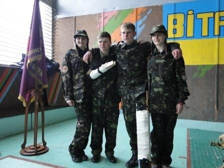В Днепродзержинске учащиеся ПТУ соревновались в игре «Сокол» («Джур... В Днепродзержинске учащиеся ПТУ соревновались в игре «Сокол» («Джура») (фото) - фото 3