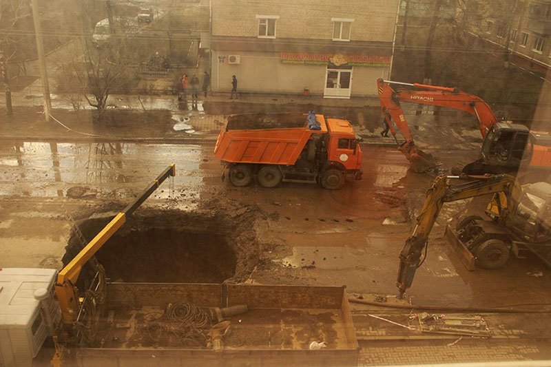 В Белгороде на Михайловском шоссе ликвидируются последствия обвала грунта (фото) - фото 1 В Белгороде на Михайловском шоссе ликвидируются последствия обвала грунта (фото) - фото 1