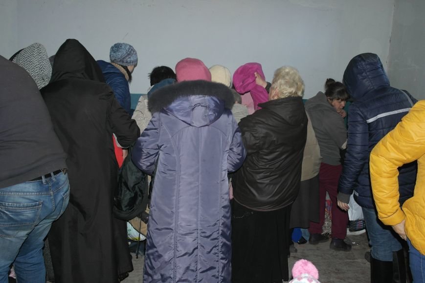 Жители Красноармейска получили гуманитарную помощь от Святейшего Патриарха Филарета (фото) - фото 4 Жители Красноармейска получили гуманитарную помощь от Святейшего Патриарха Филарета (фото) - фото 4