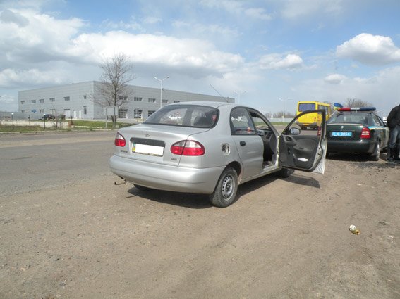 Миколаїв_УДАІ_наркотики_15-04-15 Миколаїв_УДАІ_наркотики_15-04-15