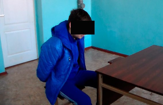 В Николаеве поймали банду молодчиков, ограбивших средь бела дня пенсионерку (ФОТО, ВИДЕО) (фото) - фото 4 В Николаеве поймали банду молодчиков, ограбивших средь бела дня пенсионерку (ФОТО, ВИДЕО) (фото) - фото 4